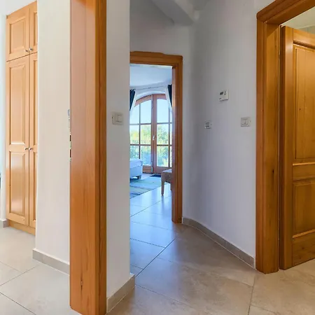 Veronica By Interhome *