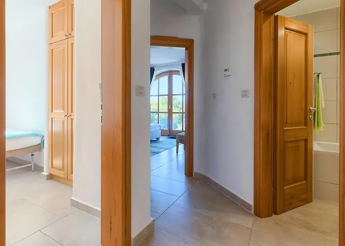 Veronica By Interhome *