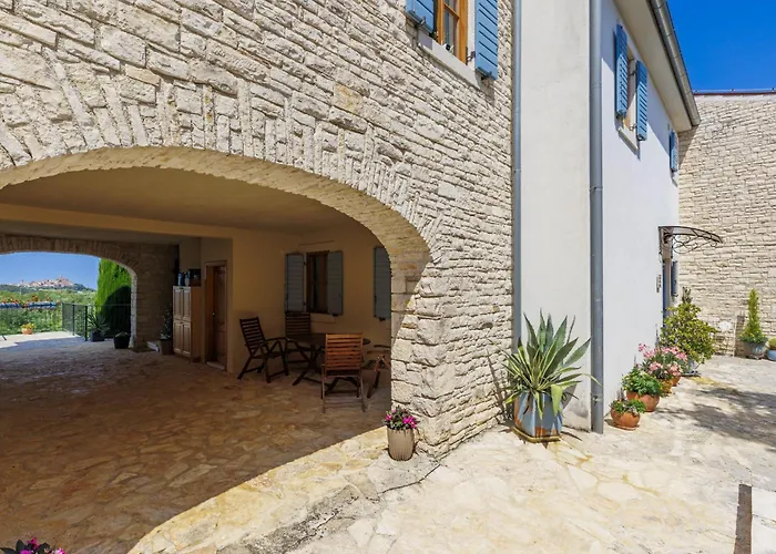 Veronica By Interhome