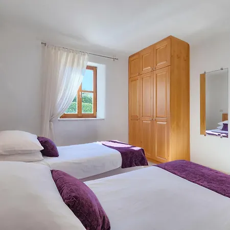 Veronica By Interhome Tatil Evi